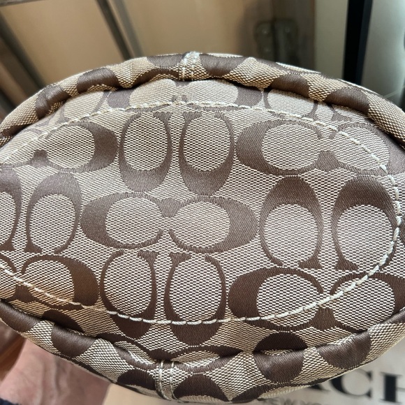 Coach Bleeker Bucket Bag - Picture 6 of 9